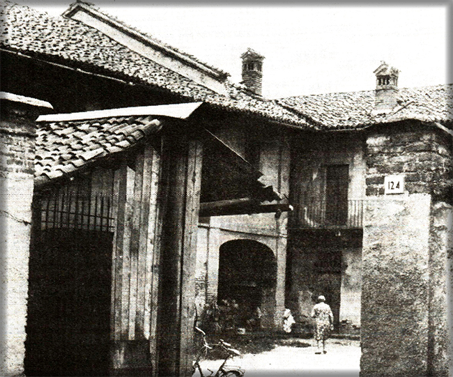 Cascina del Bruno, ingresso al numero 124.
(Da: Informatore Comunale Arcore anno 1982)